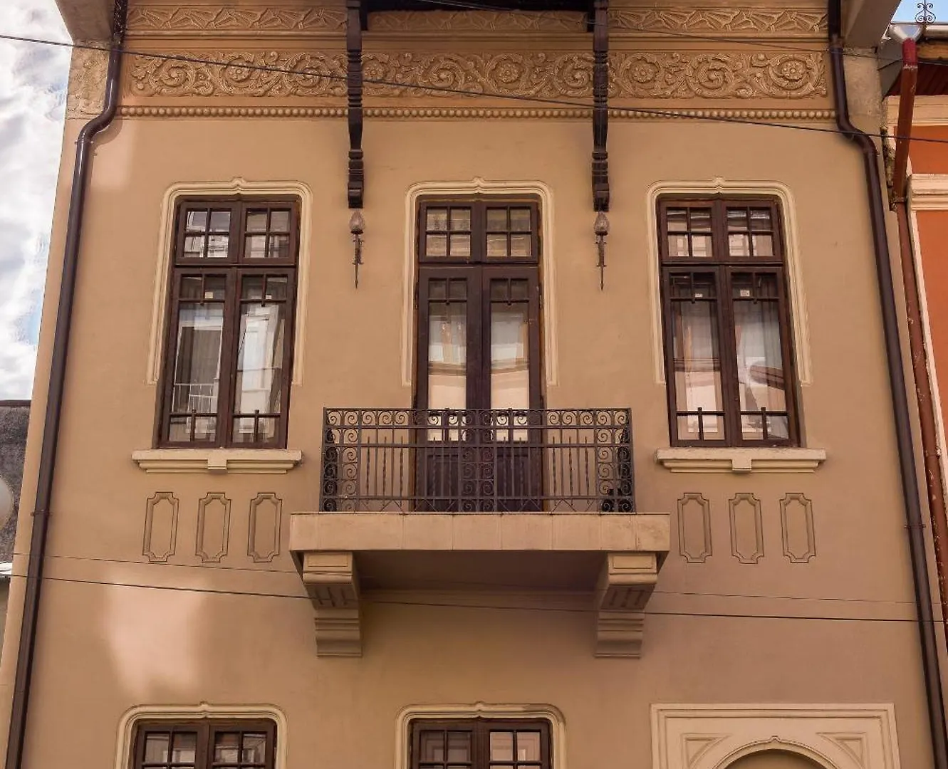 Creative Retreat And Artist Haven Bohemian Villa On Calea Victoriei Bucharest Romania