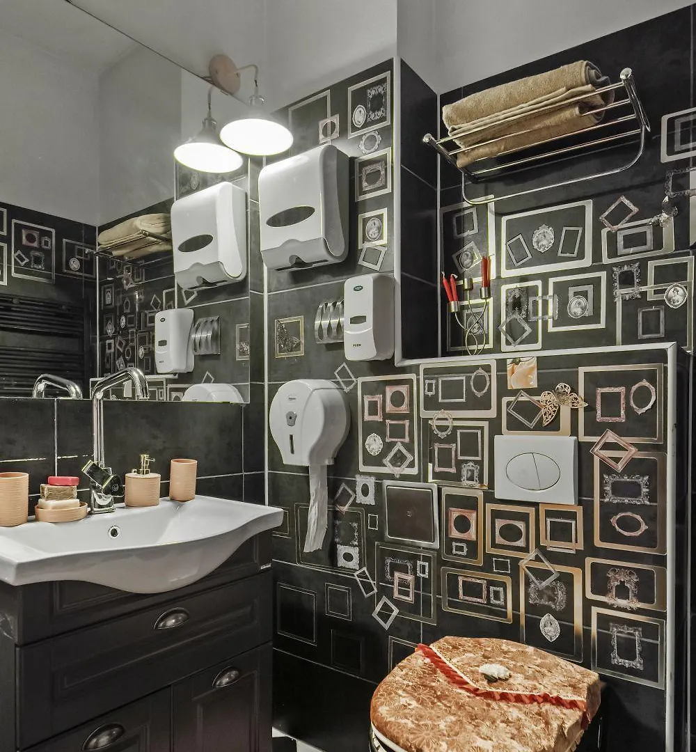 Creative Retreat And Artist Haven Bohemian Villa On Calea Victoriei Bukarest