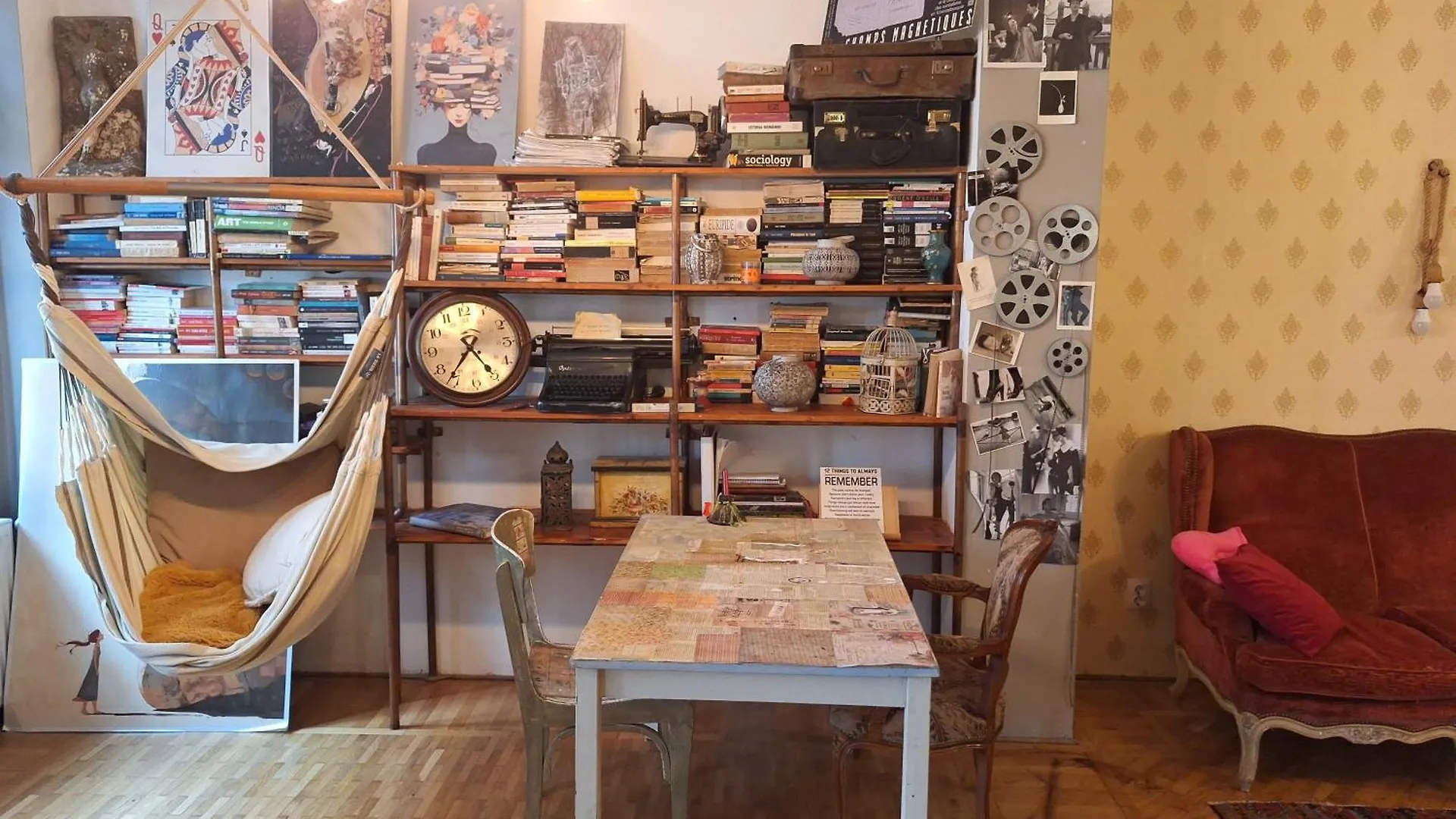 Creative Retreat And Artist Haven Bohemian Villa On Calea Victoriei location